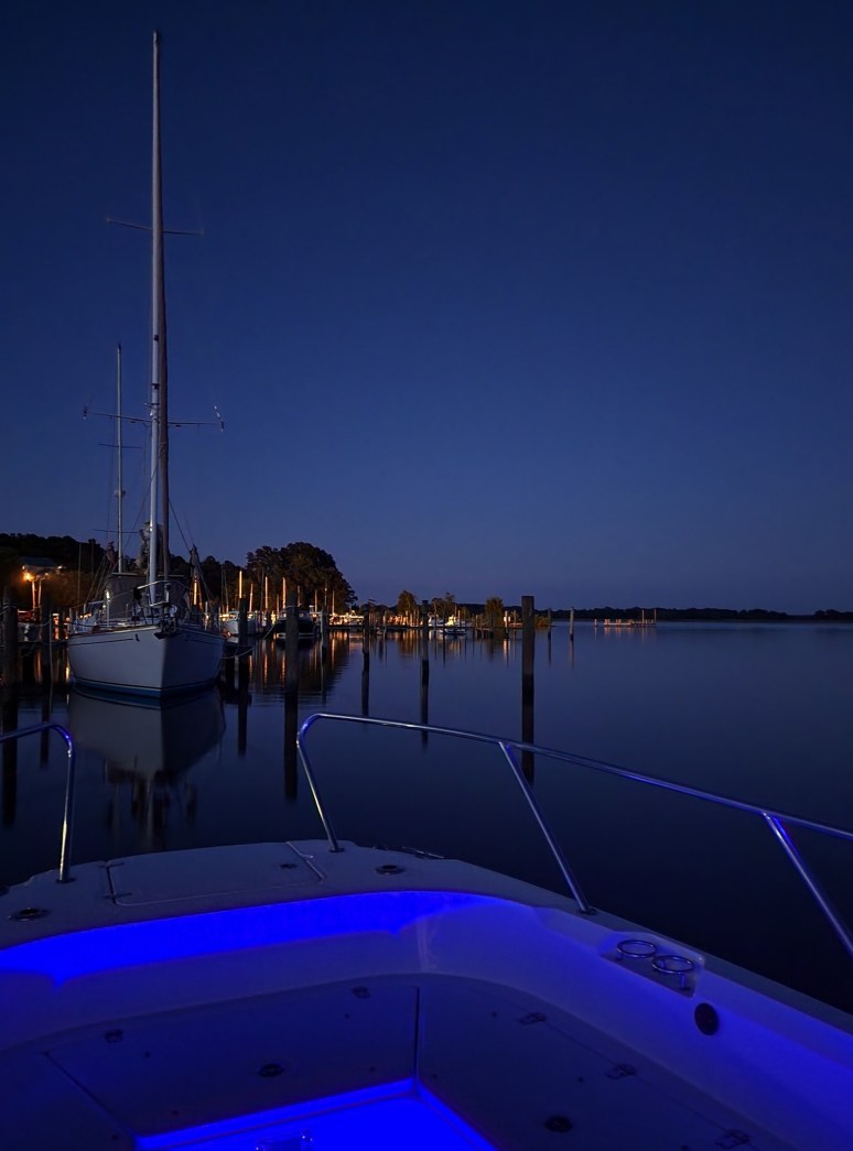 Sunset BWhaler04 8-12-22